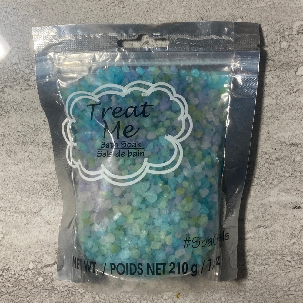 Treat Me Bath Soak 210g